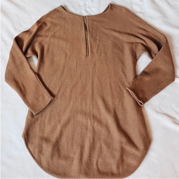 MICHAEL MICHAEL KORS Camel Oversized Knit Sweater with Gold Zipper Detail sz M - Picture 3 of 10